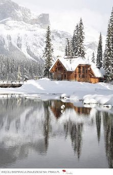 domek nad jeziorem