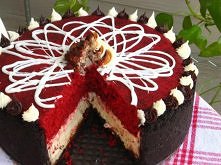 Red Velvet Cheesecake