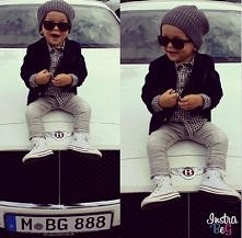 ajjjjj  ; ) 
słodziaczek  *...