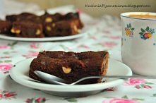 kawowe brownie z prażonymi ziarnami kawy