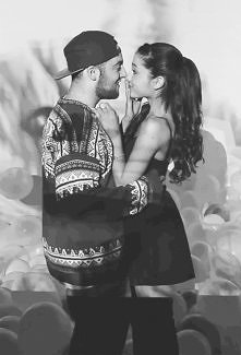 Ariana Grande & Mac Mil...