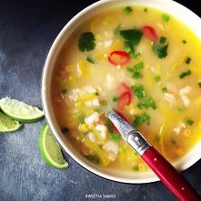 Zupa z Luizjany z krewetkami i kukurydzą