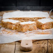 Jabłecznik z dużą ilością jabłek