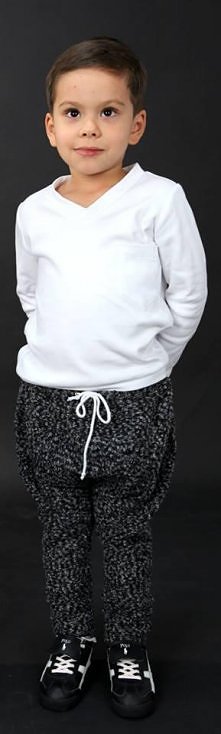 Bluzka z kieszonką 59ł
Spodnie z kieszonką kangurką 79zł
Zapraszamy na facebooka: MAMI fashion for baby. Szycie na zamówienie