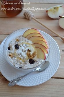 Składniki:

    3/4 szkl. p...