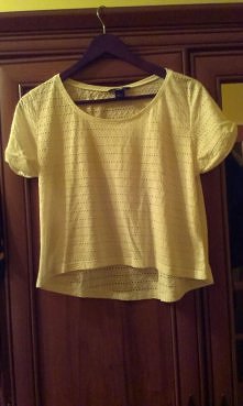 Sprzedam bluzeczkę h&m, wiadomości w kom :)
Zgadzam się na negocjacje :D