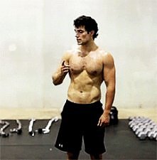 Henry Cavill - gif