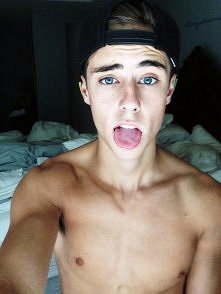 takiegooooooo plz </3