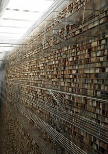 Już widzę jak bym spadła.