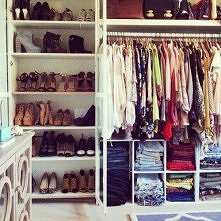 closet :3