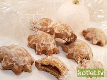 Rok temu je robilam wychodza pyszniutkie i mieciutkie ;) no i przepis bardzo prosty ;) Tyle ze ja zrobilam ciasto dwa dni wczesniej lezalo w lodowce dzieki temu bylo pulchniutki...