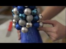 DIY: Dekoracje świąteczne. Bombkowa choinka na stół