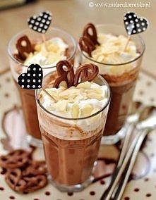 Karmel, Czekolada.. iiii BITA SMIETANA z kolejna porcja czekolaaady <3 Mega Swiateczne ! A Kalorie w Świeta sie nie odkladaja <3