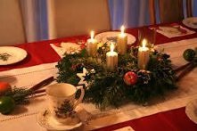 Dekoracja stołu wigilijnego