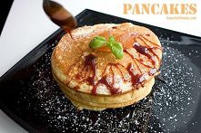 Amerykańskie IHOP Basic Pancakes:
ok 8 - 10 szt
Składniki:

    1 i 1/4 szklanki mąki
    1 jajko
    1 i 1/4 szklanki maślanki
    1/4 szklanki cukru pudru
    1 czubata łyżecz...