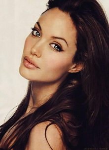 Angelina Jolie !