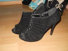 Sprzedam! Rozmiar 38. W bar...