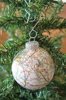 Bombki które pasują do nas samych oddają klimat prawdziwych świąt.