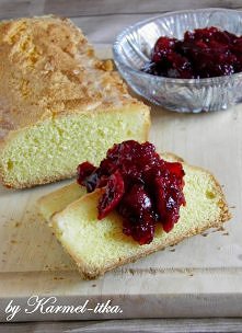 BABKA GRYSIKOWA Z WIŚNIOWĄ KONFITURĄ (albo bez :) )