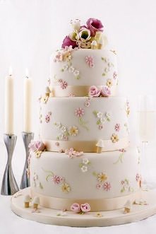 *** wiosenny tort ślubny ***