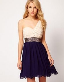 Co sądzicie o tej sukience ? :)