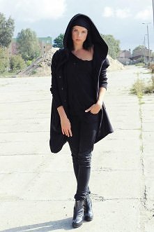 Soie

Niemonotonne mono pasjonatki mody. Wywiad z Magdą Waluch w ModaCafe!