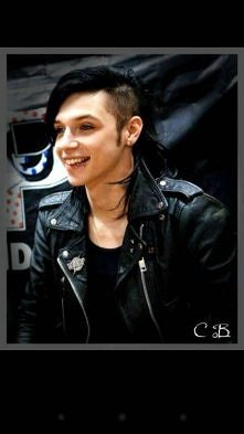 Andy;)