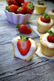 Sernikowe babeczki Pina Col...