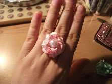 Pierścionek wykonany ze wstążki więcej na FB Hand Made by Madzix zapraszam