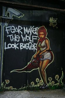 Strach sprawia, że wilk wyg...