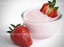 Budyń z truskawkami