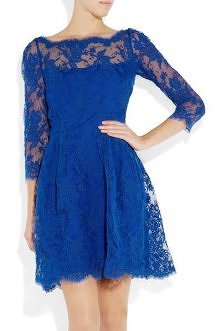kobaltowa koronkowa sukienka