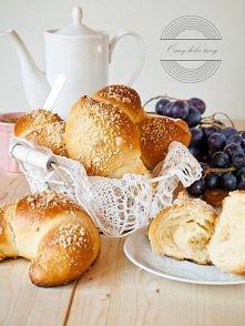 Maślane rogale z kruszonką