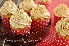 Babeczki z masłem orzechowym