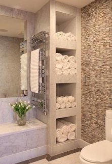 ciekawe miejsce na półki :P