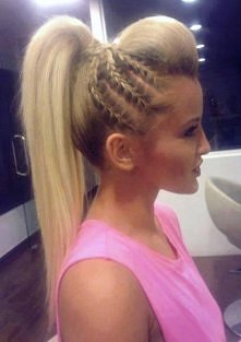 piękna fryzurka...mmm...