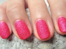 Zrobiłam sobie takie piaskowe paznokcie :D