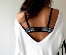 koszulka z dekoltem na plecach