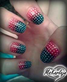 Różowy lakier do połowy, na...