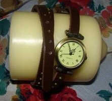 zegarek w różnych kolorach - kliknij :)