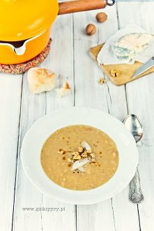 Zupa z pieczonego selera