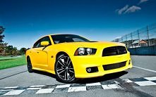 Dodge Charger 
Cytrynka :) /Req449