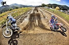 Dawno nie było tu cross'ów,czas to nadrobić :)  /Req449