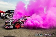 Będziemy jeździć do białego rana ,bo nasza pasja jest niepokonana,będziemy robić dymu kłęby,a jak coś Ci nie pasuje to lepiej nie otwieraj gęby :D 
Kurcze,poetką zostanę,hahahah...