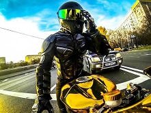 Rycerzyku,chodź! Pomogę Ci się wydostać z pod tego pancerzyku :D  /Req449