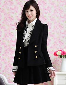 gdyby mundurki w szkole lub na uczelniach wyglądałyby tak... chyba by się skusiła. A wy?