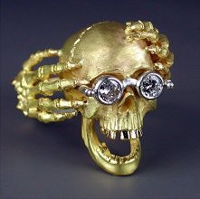 Która by taki pierścionek chciała? :D
Te "szkła" w okularach z prawdziwego diamentu są :)