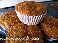 1,5 szklanki płatków owsianych błyskawicznych
0,5 szklanki cukru
1,25 szklanki mąki
1 łyżeczka cynamonu
0,75 łyżeczki sody
0,25 łyżeczki soli
1 łyżeczka soli

Wszystkie „suche” ...