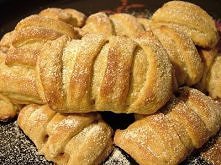 Drożdżówki pełnoziarniste z musem owocowym