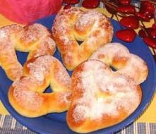 Walentynkowe serduszka drożdżowe wg Bajaderki